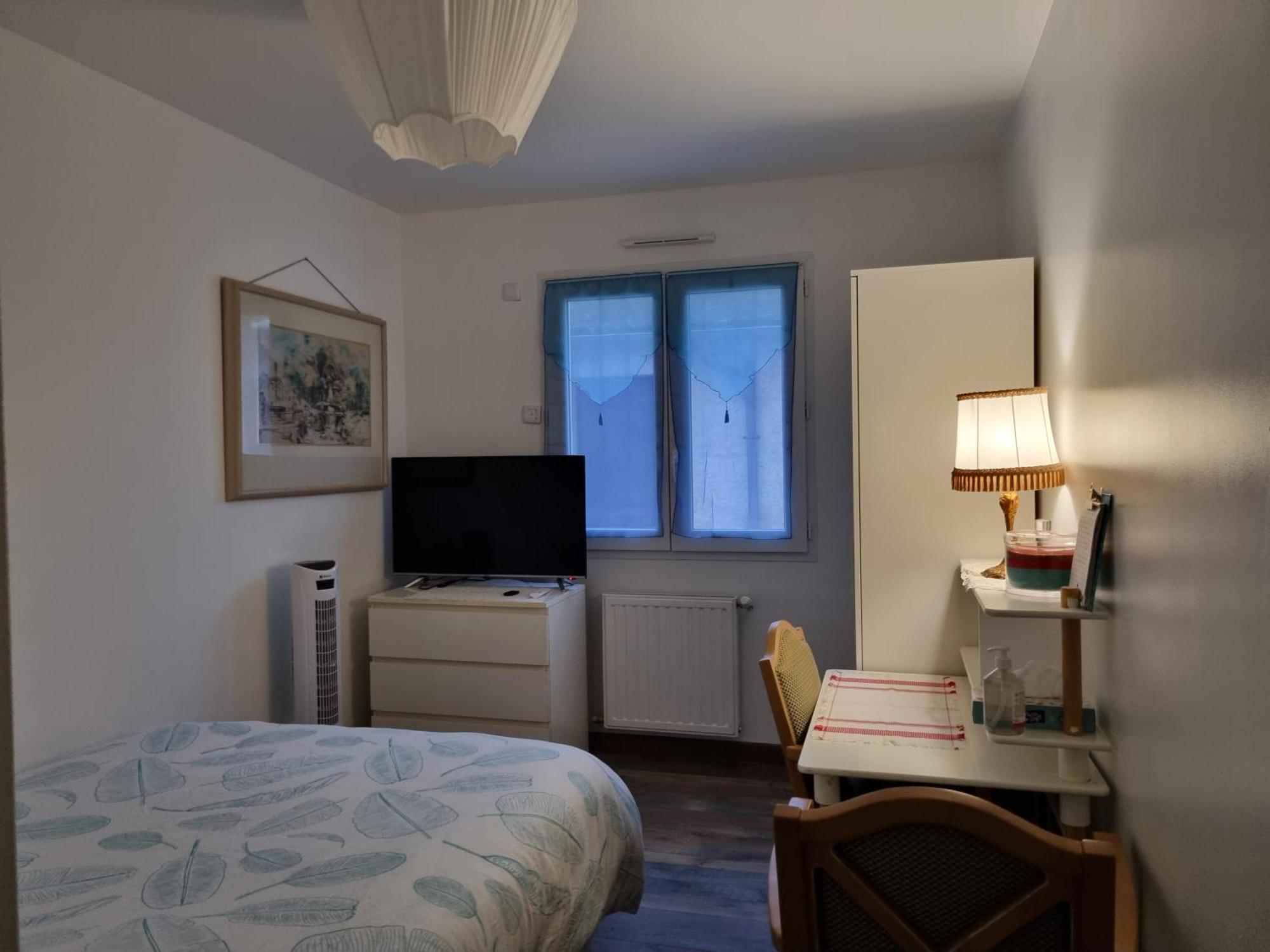 1 Chambre Pour 2 Personnes "Chez L'Habitant" Maison Possede Un Petit Chien Quincy-Voisins 外观 照片